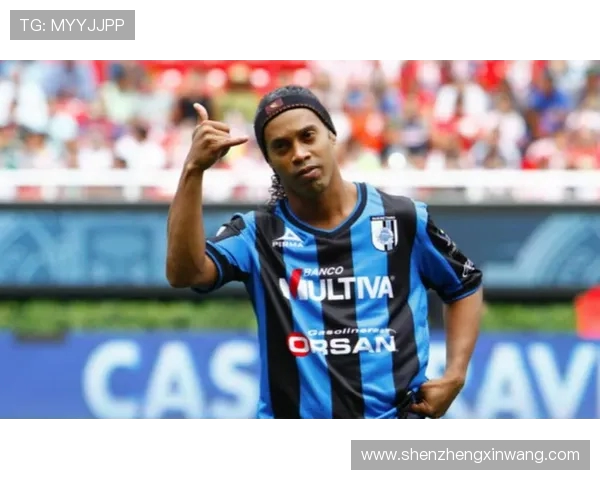 小罗携大罗、维尼修斯亮相 Nike 活动：传奇与新星跨代际传递足球正能量(3)